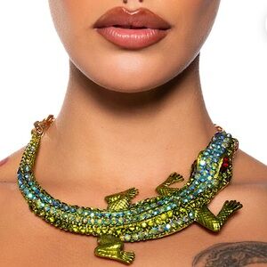 Elegant Lizard Gecko Choker Statement Necklace Green Blue Crystal Necklace